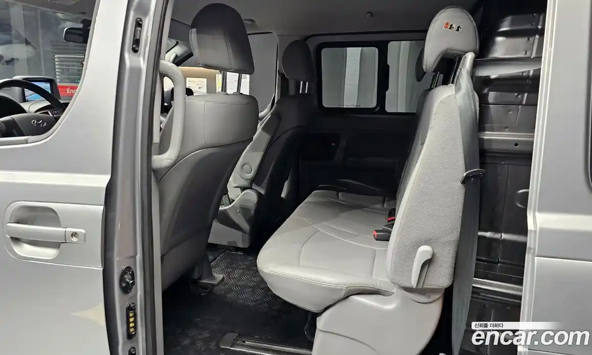 Hyundai Starex 2018 2.5 Автомат в Москве № 110257, фото 4