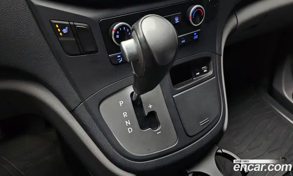 Hyundai Starex 2018 2.5 Автомат в Москве № 110257, фото 6