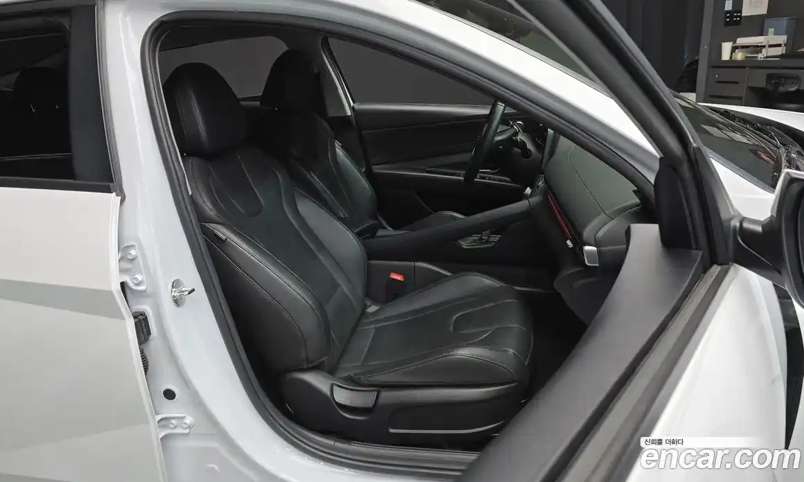 Hyundai Avante 2024 1.6 Автомат в Москве № 112196, фото 17