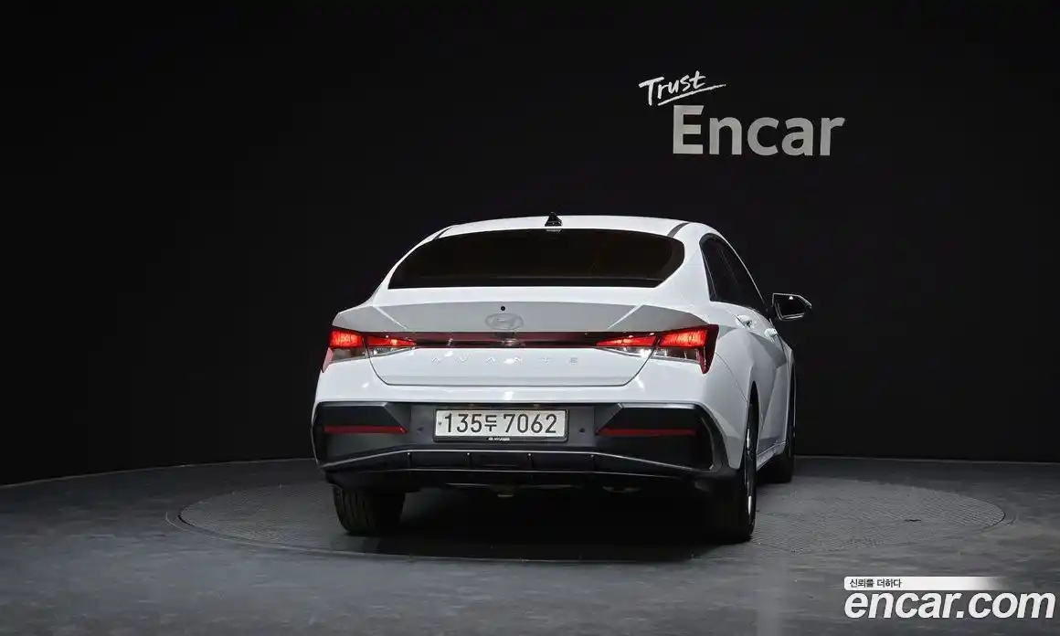 Hyundai Avante 2024 1.6 Автомат в Москве № 112196, фото 8