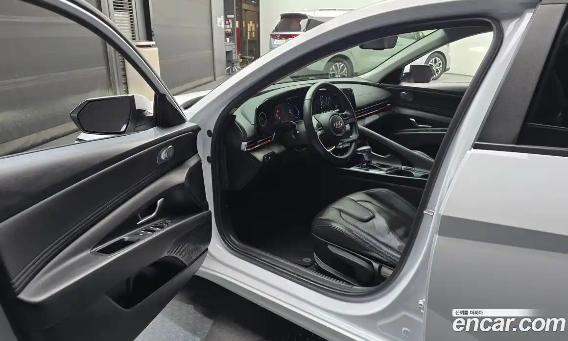 Hyundai Avante 2024 1.6 Автомат в Москве № 112196, фото 9