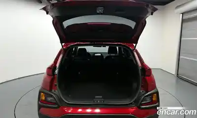 Hyundai Kona 2018 1.6 Автомат в Москве № 112909, миниатюра 2