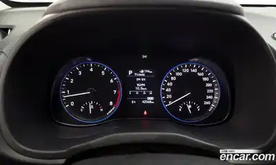 Hyundai Kona 2018 1.6 Автомат в Москве № 112909, миниатюра 3