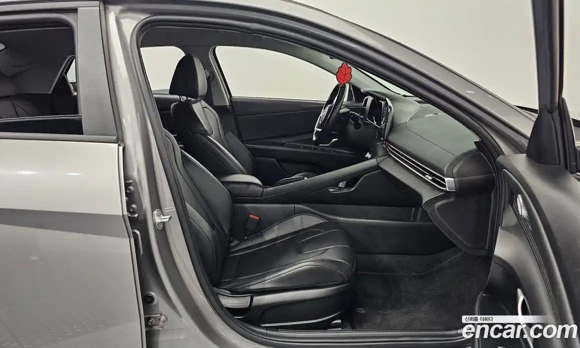 Hyundai Avante 2022 1.6 Автомат в Москве № 113370, фото 17