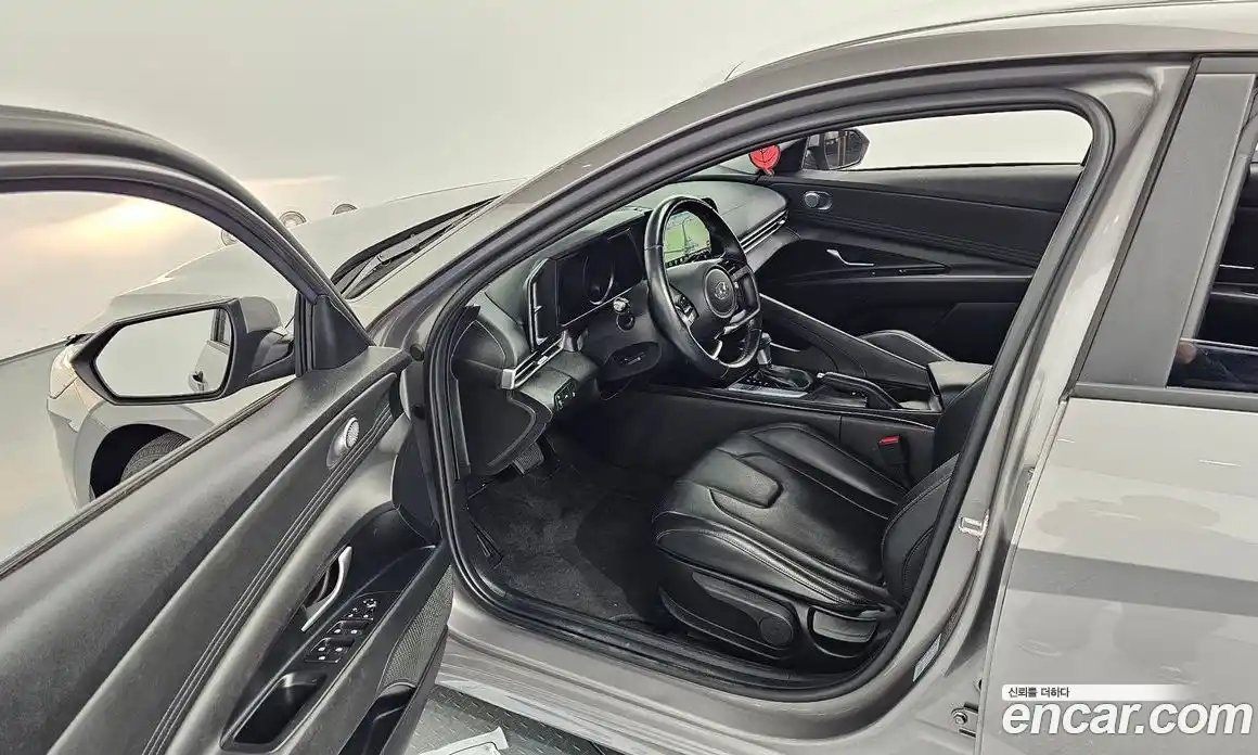 Hyundai Avante 2022 1.6 Автомат в Москве № 113370, фото 3