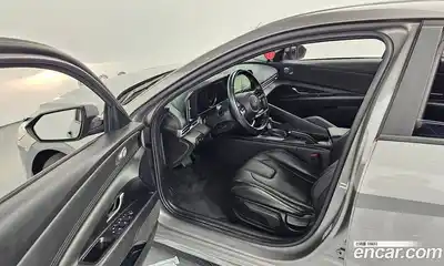 Hyundai Avante 2022 1.6 Автомат в Москве № 113370, миниатюра 3