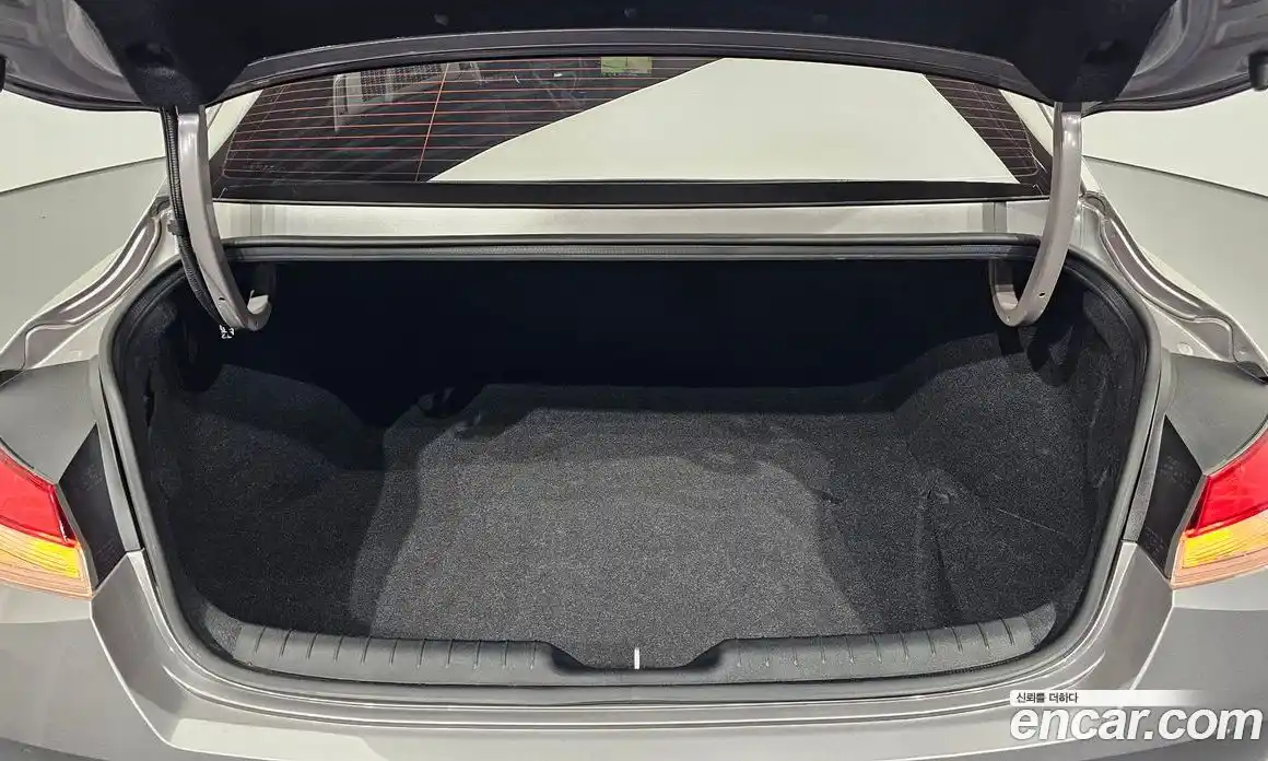 Hyundai Avante 2022 1.6 Автомат в Москве № 113370, фото 4