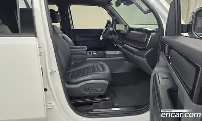 Kia Tasman 2026 2.5 Автомат в Москве № 114462, миниатюра 3