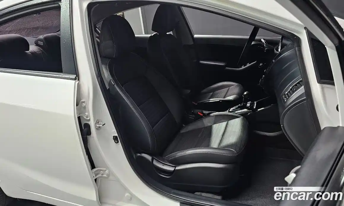 Kia K3 2018 1.6 Автомат в Москве № 114938, фото 13