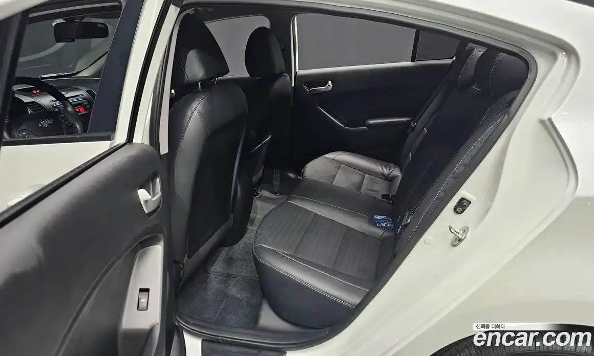 Kia K3 2018 1.6 Автомат в Москве № 114938, фото 9