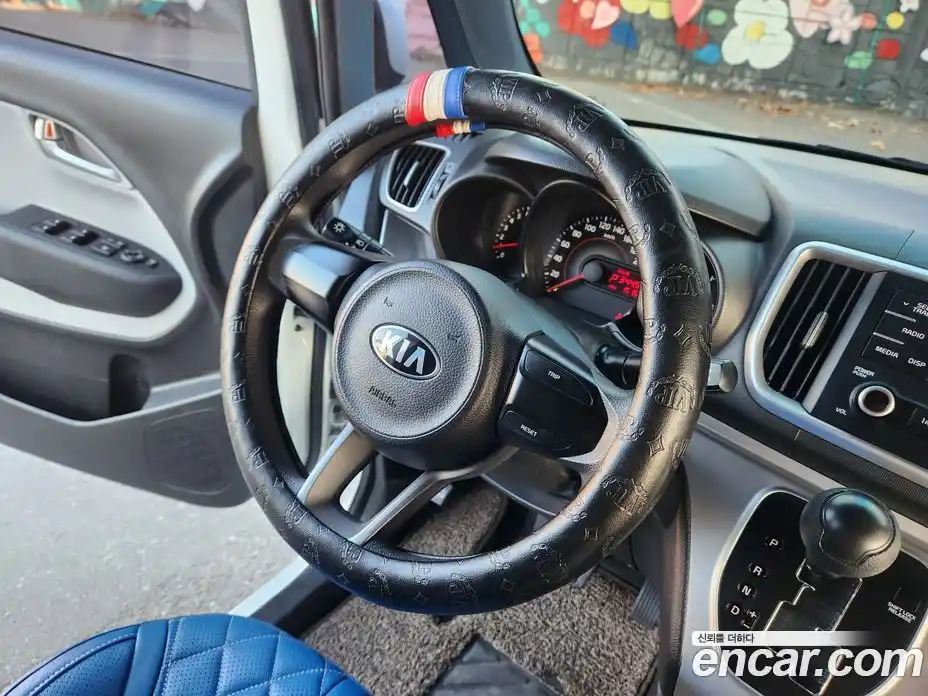 Kia Ray 2019 1.0 Автомат в Москве № 115660, фото 16