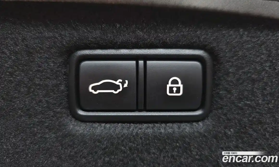 Genesis G90 2019 3.3 Автомат в Москве № 118488, фото 15