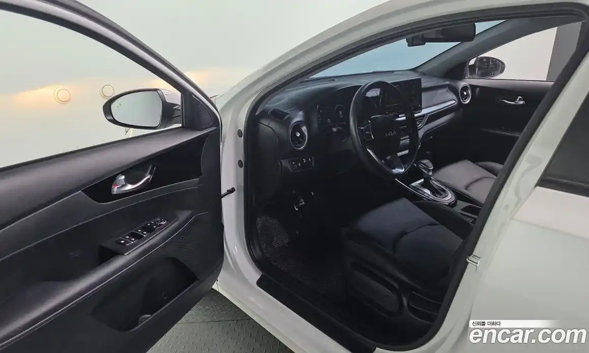 Kia K3 2024 1.6 Автомат в Москве № 120021, фото 11