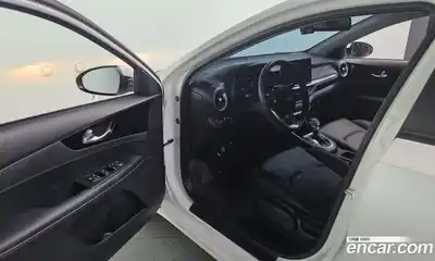 Kia K3 2024 1.6 Автомат в Москве № 120021, миниатюра 11