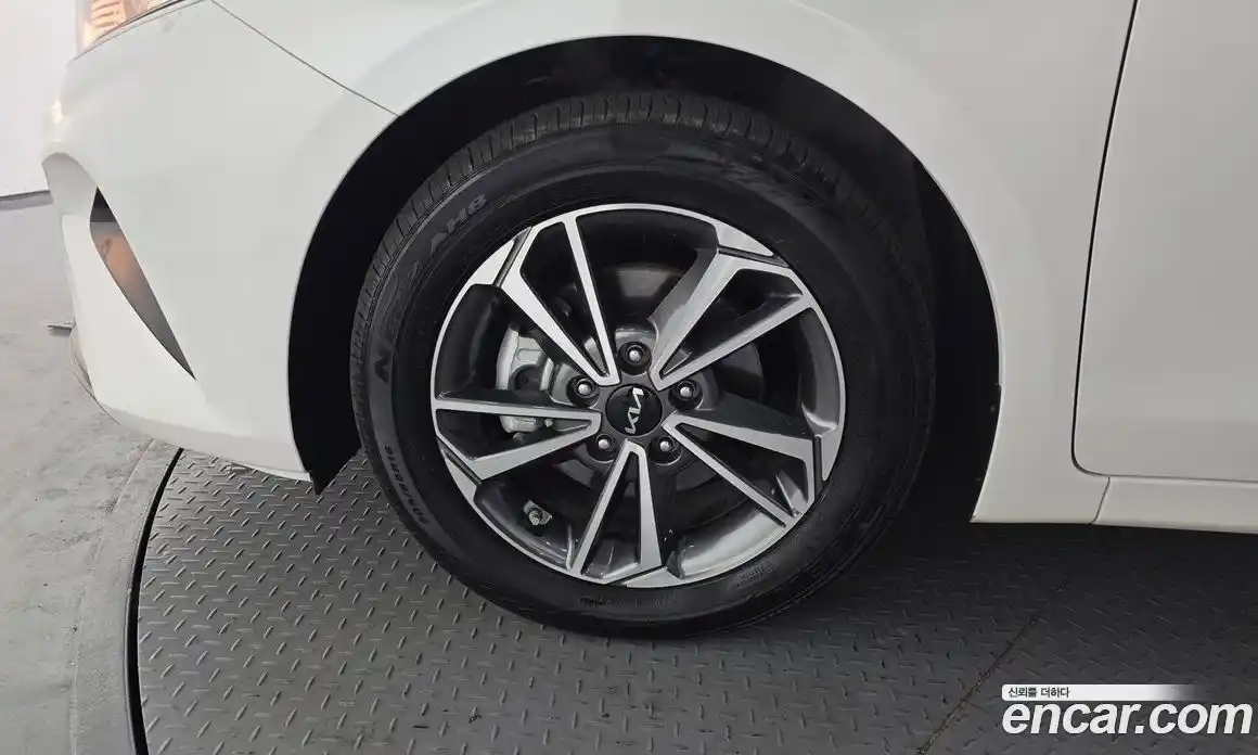 Kia K3 2024 1.6 Автомат в Москве № 120021, фото 4