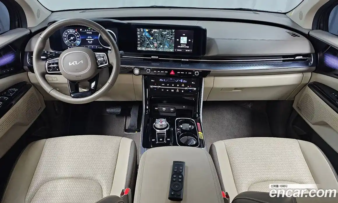 Kia Canival 2023 3.5 Автомат в Москве № 124069, фото 14