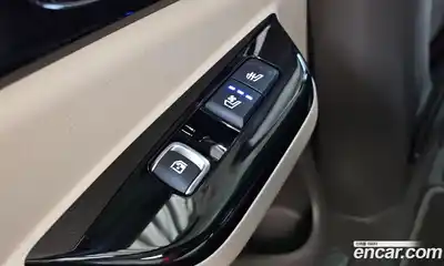 Kia Canival 2023 3.5 Автомат в Москве № 124069, миниатюра 6