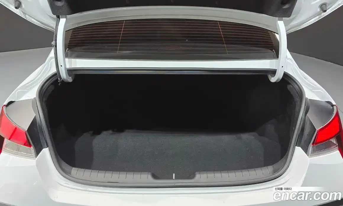 Hyundai Avante 2024 1.6 Автомат в Москве № 124830, фото 20