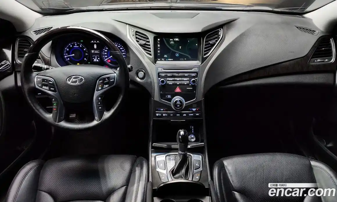 Hyundai Grandeur 2015 2.4 Автомат в Москве № 125262, фото 3