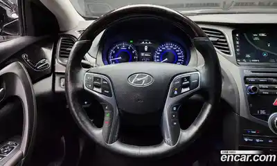 Hyundai Grandeur 2015 2.4 Автомат в Москве № 125262, миниатюра 9