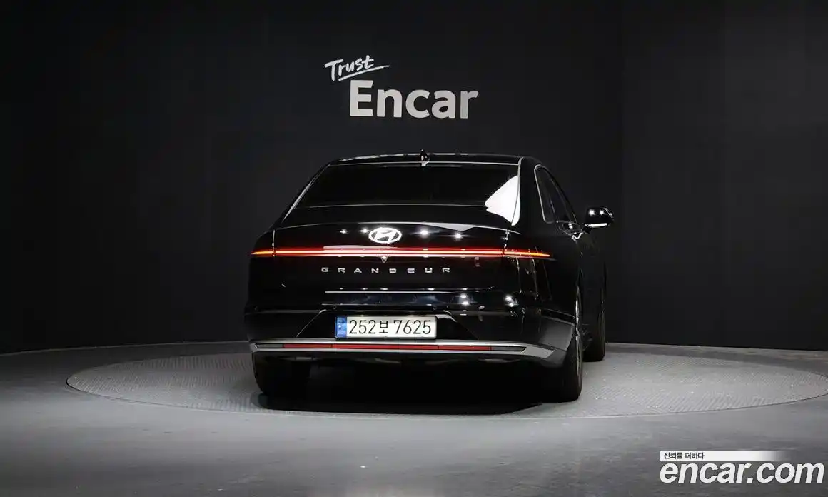 Hyundai Grandeur 2023 2.5 Автомат в Москве № 125991, фото 10