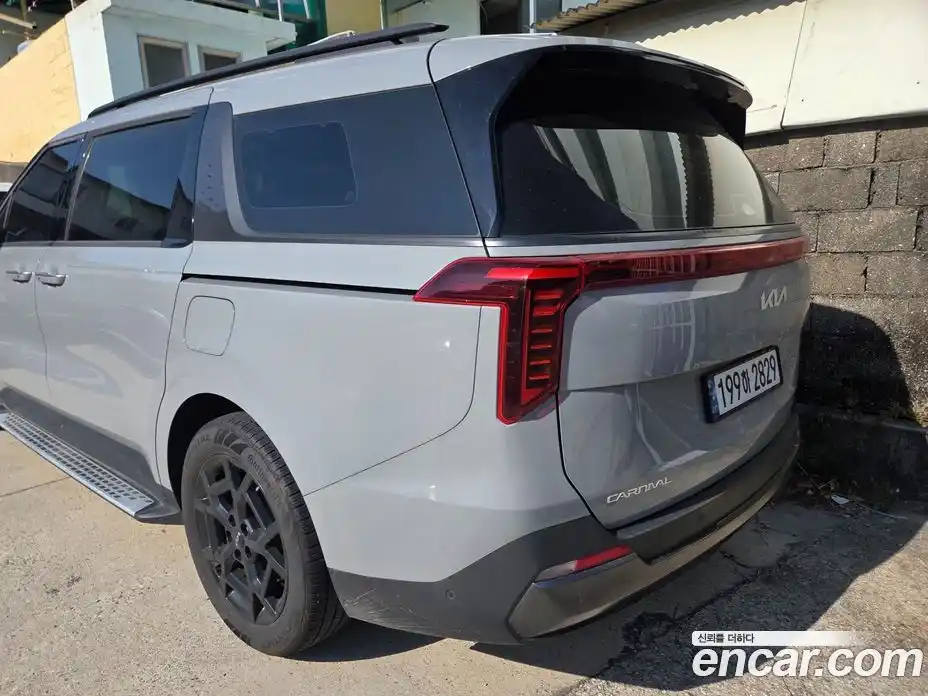 Kia Canival 2024 2.2 Автомат в Москве № 131679, фото 3