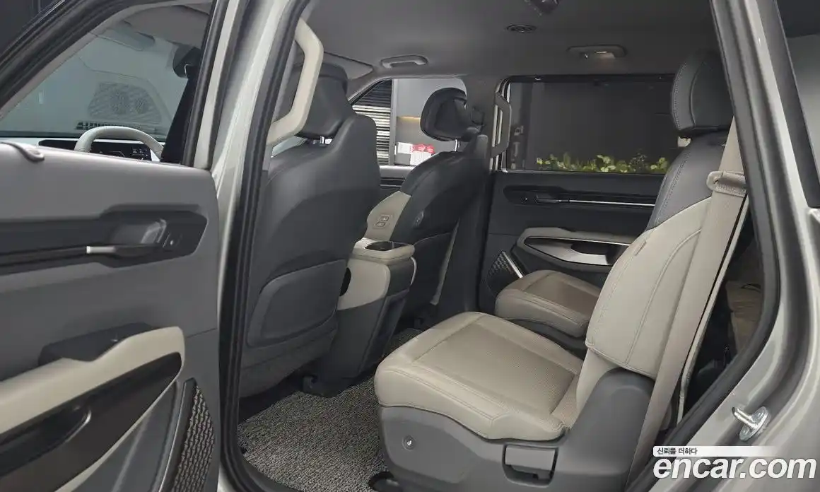 Kia EV9 2024 0.2 Автомат в Москве № 131981, фото 4