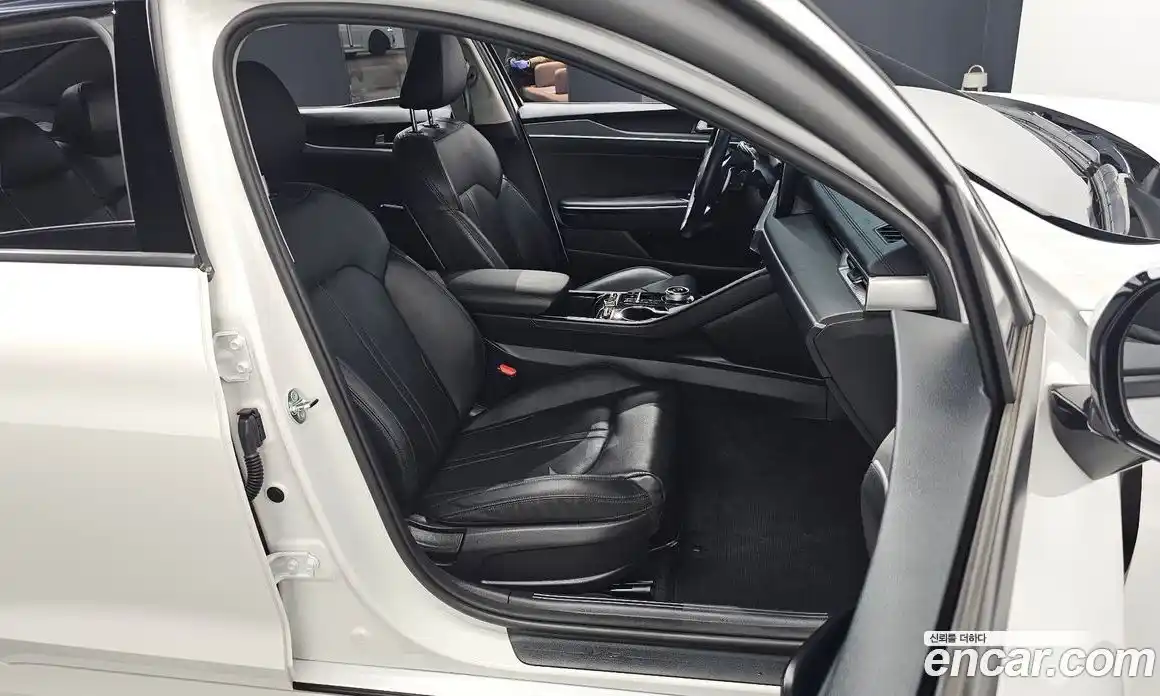 Kia K5 2023 2.0 Автомат в Москве № 132775, фото 15