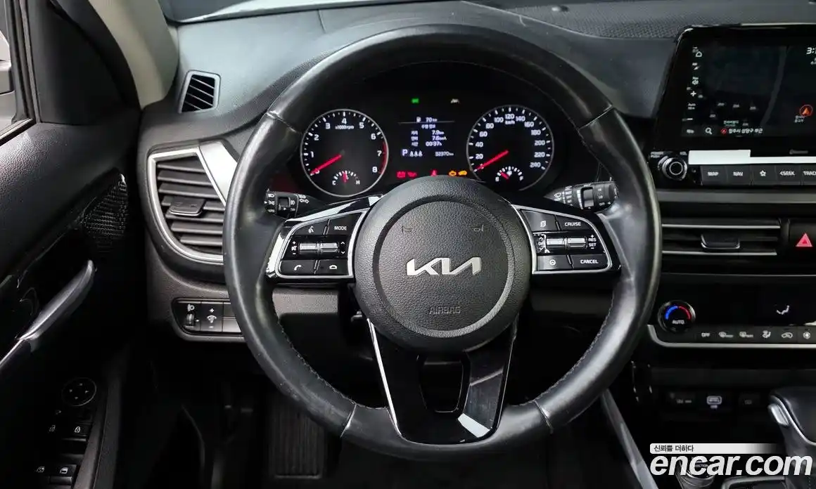 Kia Seltos 2022 1.6 Автомат в Москве № 132828, фото 6