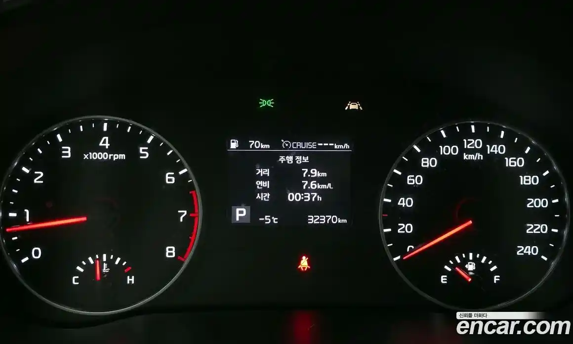 Kia Seltos 2022 1.6 Автомат в Москве № 132828, фото 10