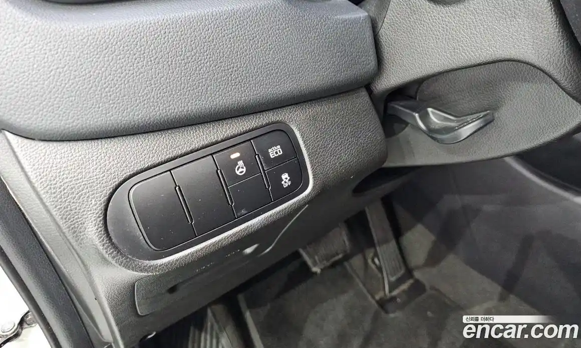 Kia Carens 2014 1.7 Автомат в Москве № 133251, фото 20