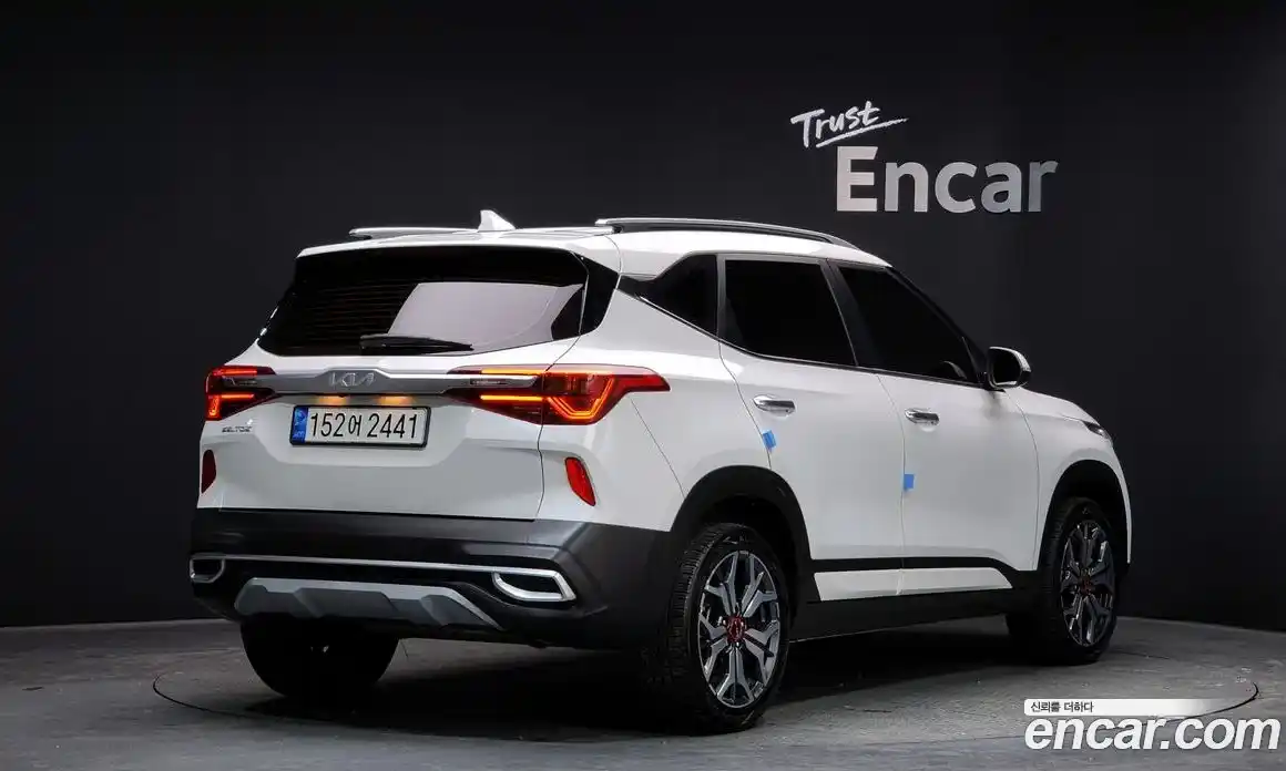 Kia Seltos 2023 1.6 Автомат в Москве № 133483, фото 13