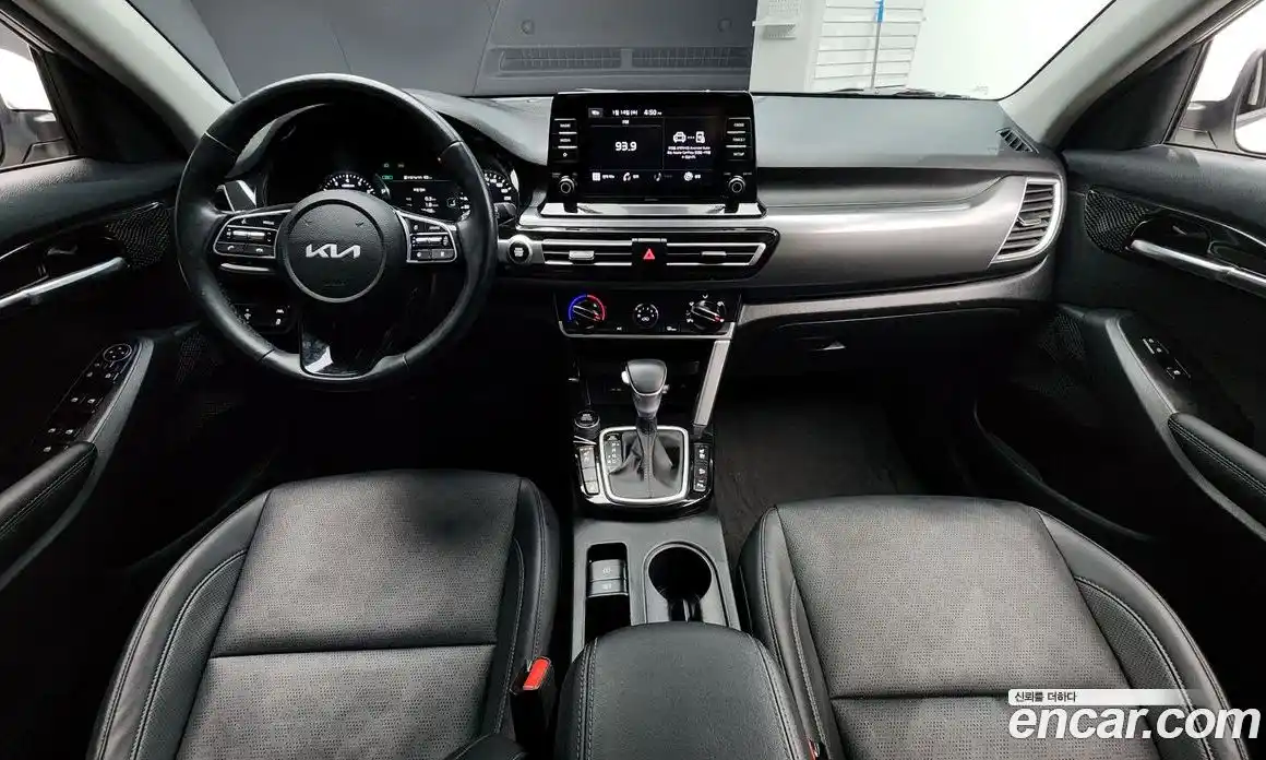 Kia Seltos 2023 1.6 Автомат в Москве № 133483, фото 19