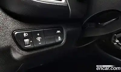 Kia Seltos 2023 1.6 Автомат в Москве № 133483, миниатюра 2