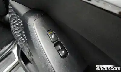 Kia Seltos 2023 1.6 Автомат в Москве № 133483, миниатюра 10