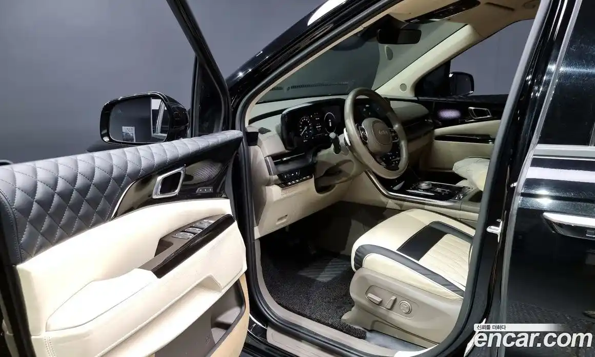 Kia Canival 2022 3.5 Автомат в Москве № 133829, фото 20