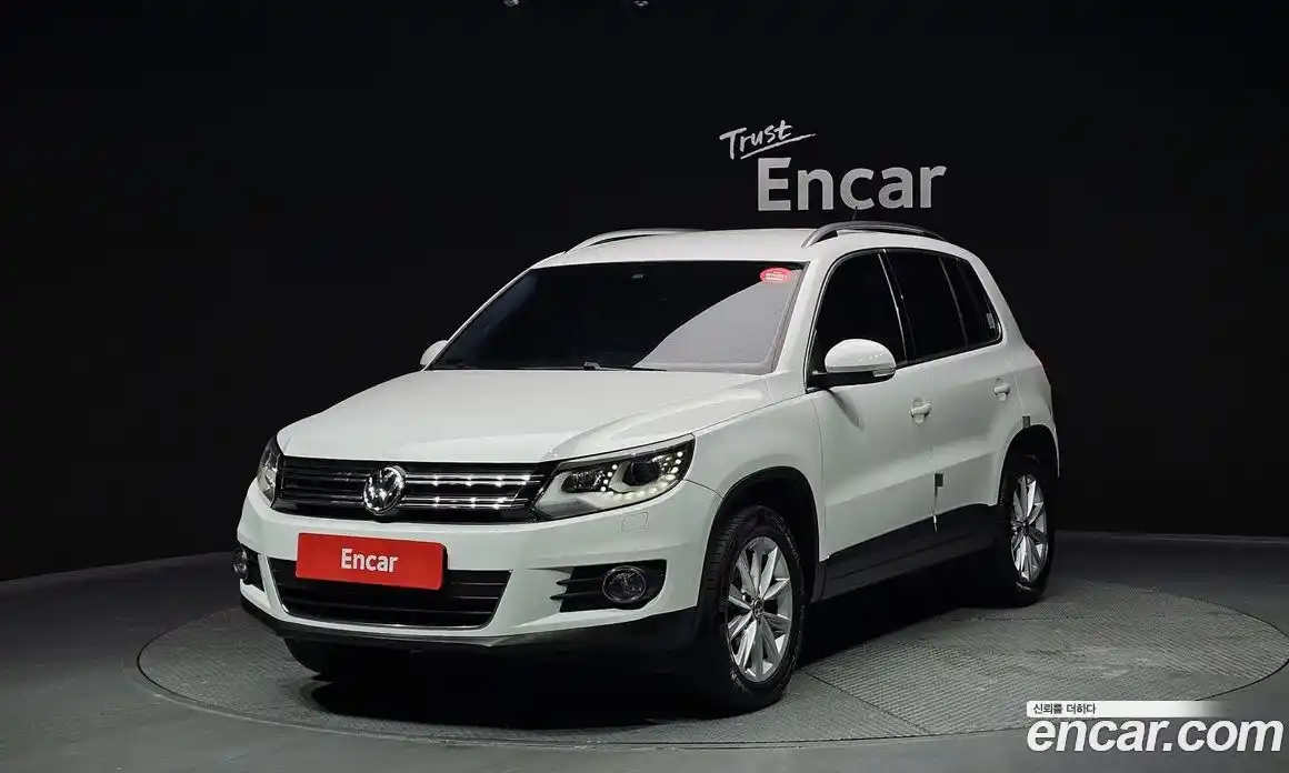 Volkswagen Tiguan 2014 2.0 Автомат в Москве № 134936, фото 16