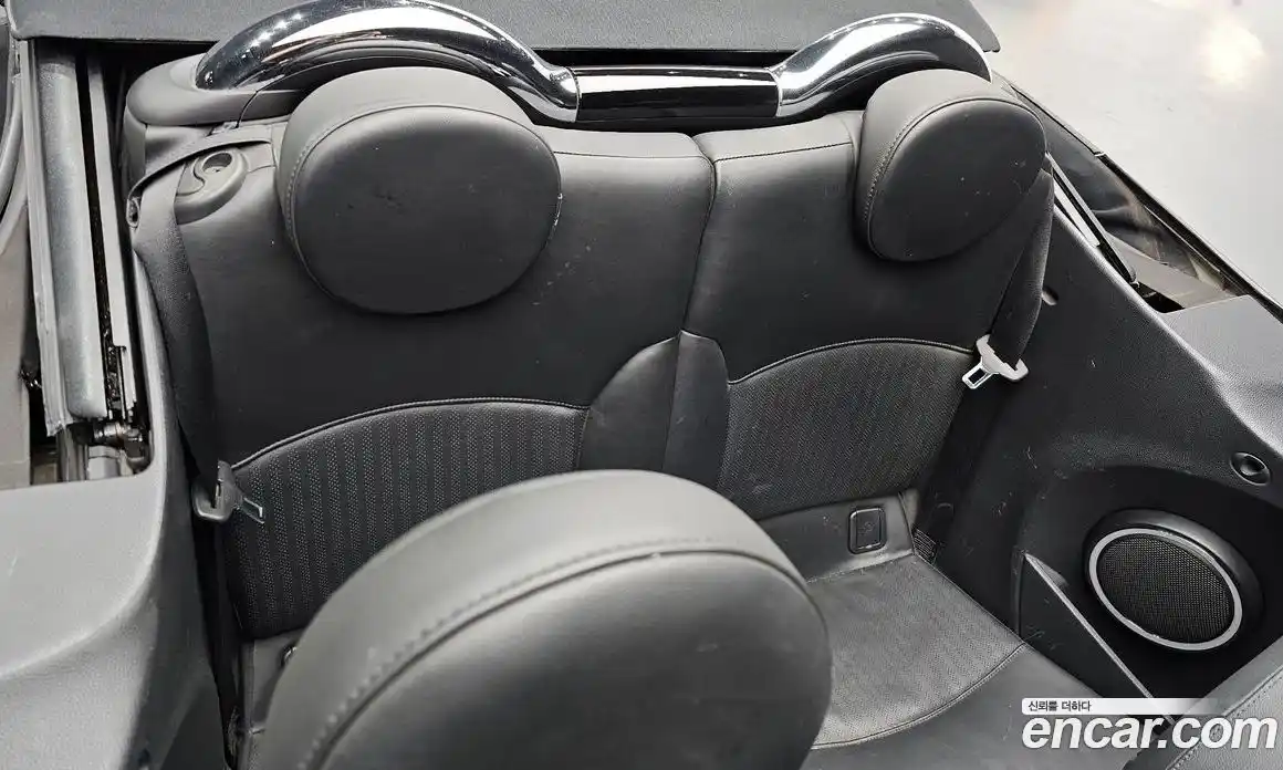 Mini Cooper Convertible 2010 1.6 Автомат в Москве № 135808, фото 14