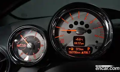 Mini Cooper Convertible 2010 1.6 Автомат в Москве № 135808, миниатюра 6