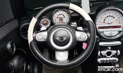 Mini Cooper Convertible 2010 1.6 Автомат в Москве № 135808, миниатюра 9