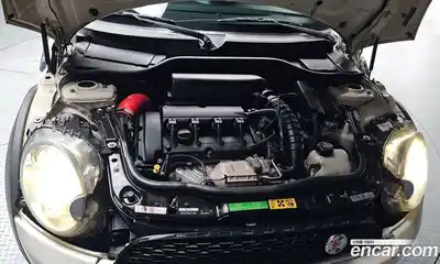 Mini Cooper Convertible 2010 1.6 Автомат в Москве № 135808, миниатюра 10