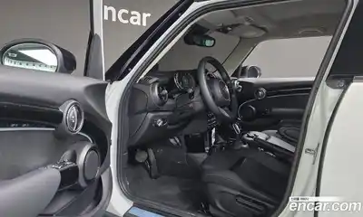 Mini Cooper 2023 1.5 Автомат в Москве № 141201, миниатюра 12