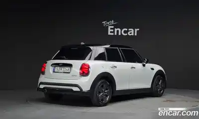 Mini Cooper 2023 1.5 Автомат в Москве № 141201, миниатюра 2