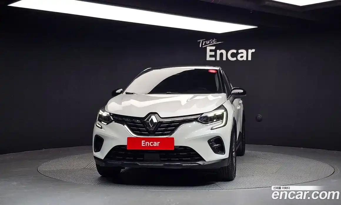 Renault Captur 2020 1.3 Автомат в Москве № 148382, фото 9