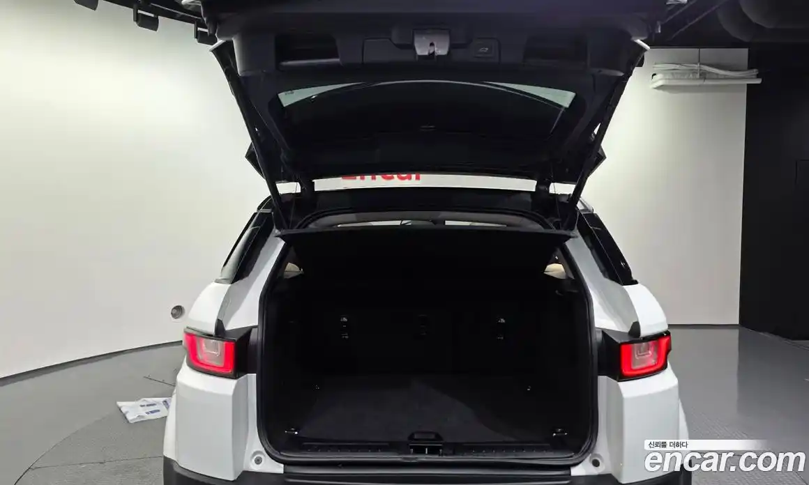 Land Rover Range-Rover Evoque 2017 2.0 Автомат в Москве № 153889, фото 19