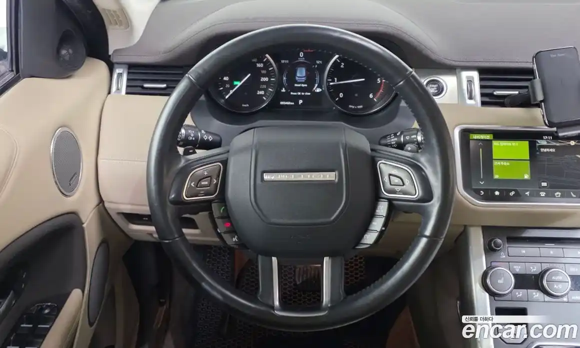 Land Rover Range-Rover Evoque 2017 2.0 Автомат в Москве № 153889, фото 2