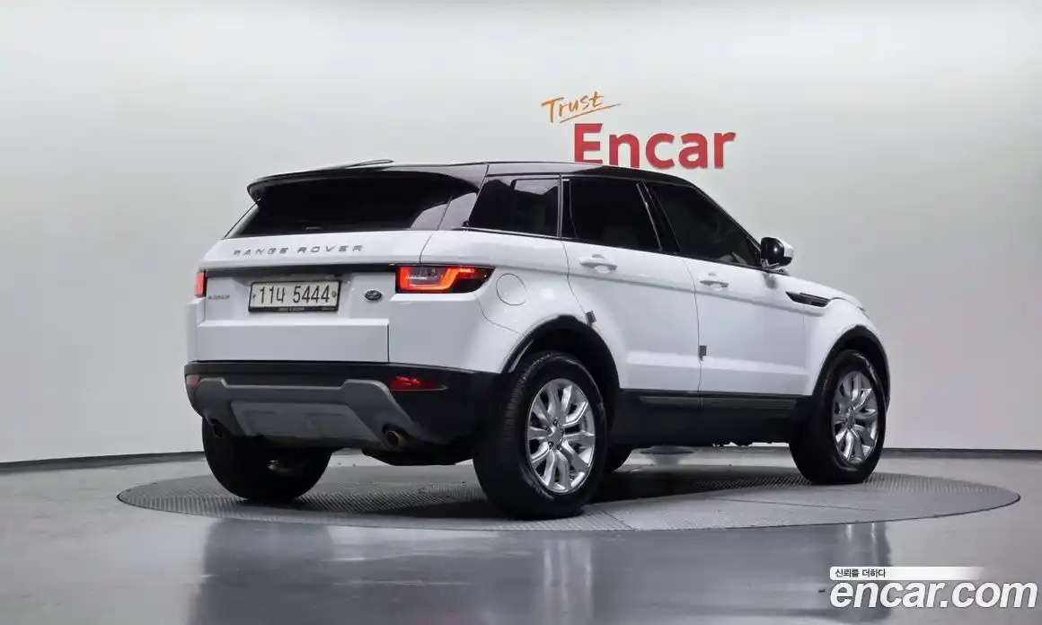 Land Rover Range-Rover Evoque 2017 2.0 Автомат в Москве № 153889, фото 6