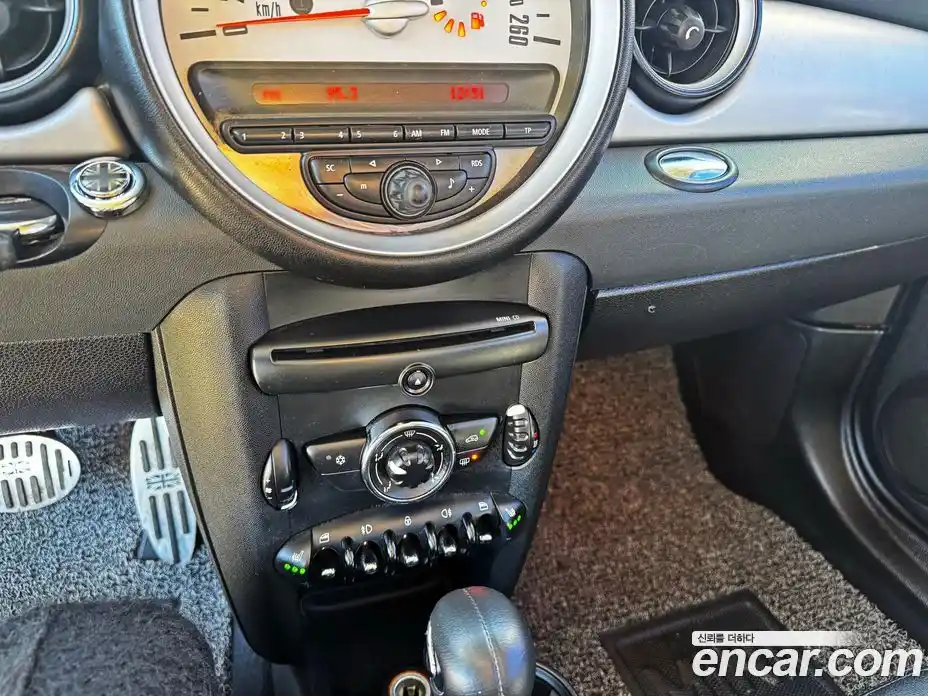 Mini Cooper 2011 1.6 Автомат в Москве № 156025, фото 13