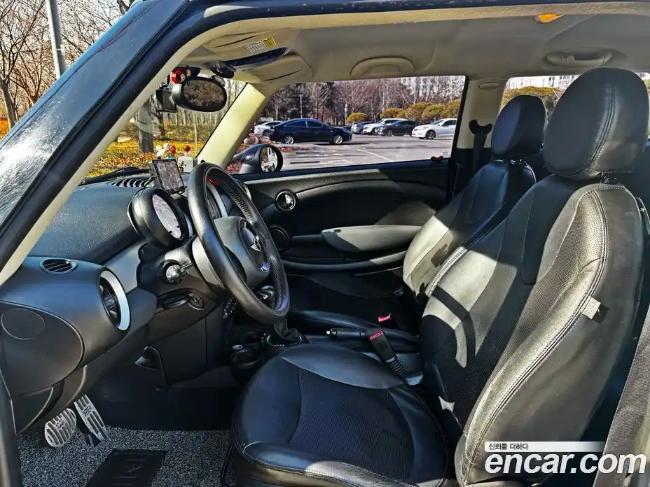 Mini Cooper 2011 1.6 Автомат в Москве № 156025, фото 16