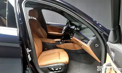 BMW 5-Series 2023 2.0 Автомат в Москве № 157902, миниатюра 3